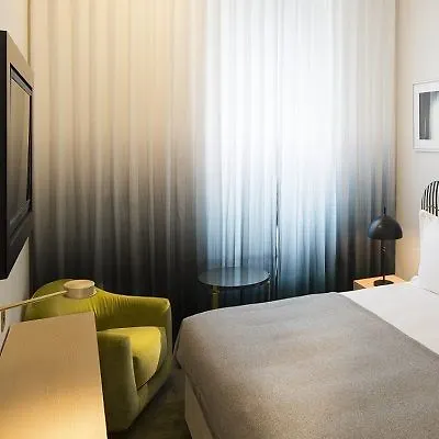 פריז Hotel Le Marianne