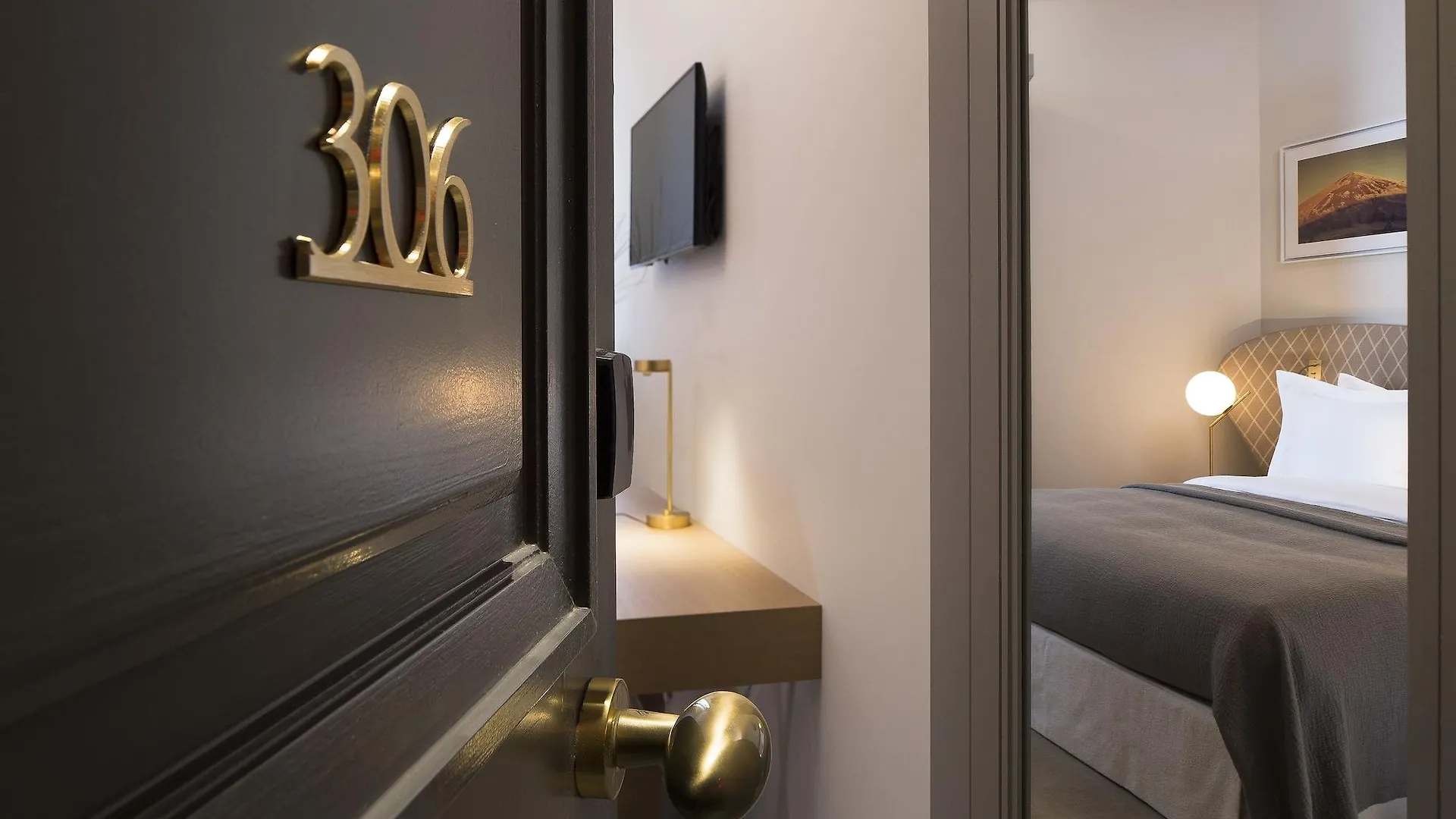 Hotel Le Marianne Paris