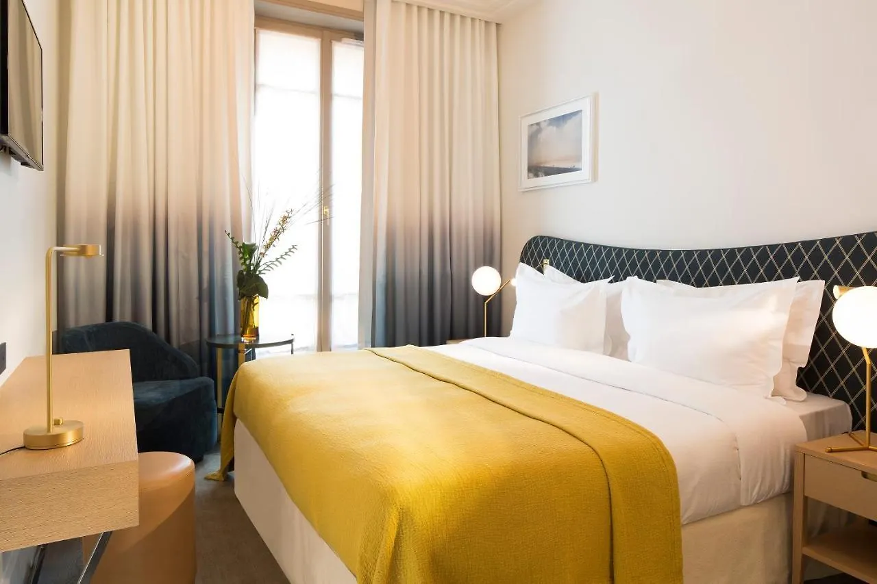 ****  Hotel Le Marianne Paris France